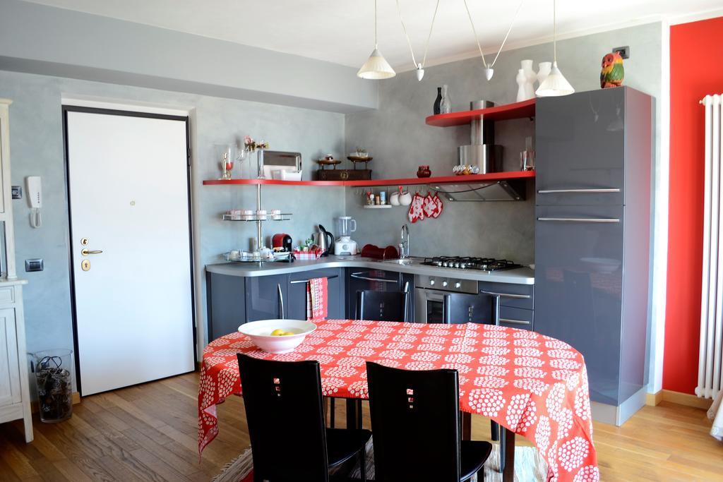 Tremezzina Appartamento Red & Grey Mezzegra Eksteriør billede